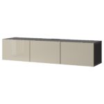 BESTÅ Mobile TV con ante - marrone-nero/Selsviken lucido/beige 180x42x38 cm